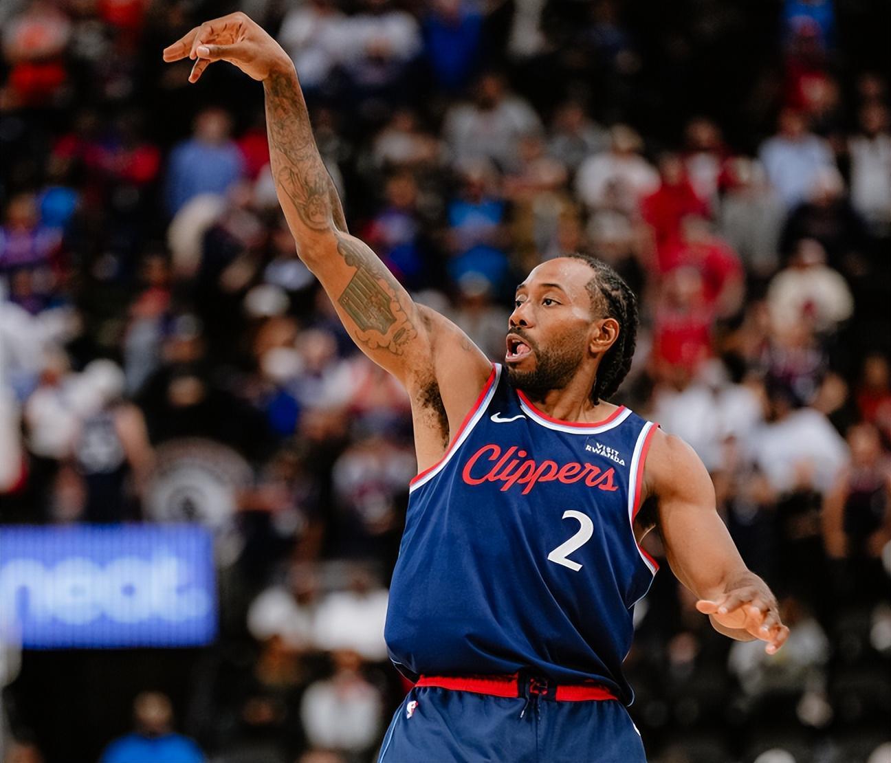 PG电子-哈登轰30+5+8仍无缘今日最佳！对不起，你碰到不讲理的小卡了